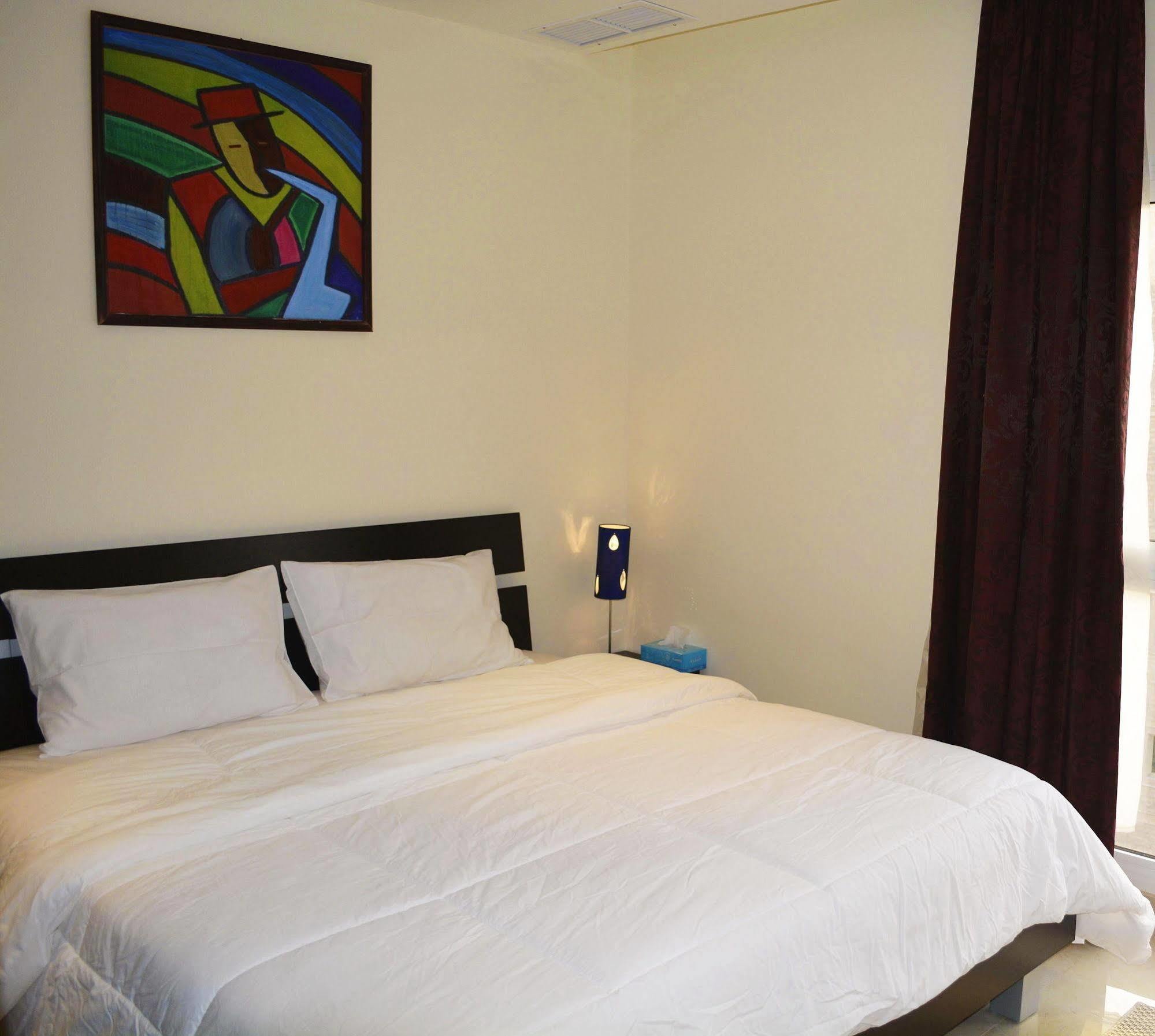 Leaders Plaza Apartments Koweït Extérieur photo