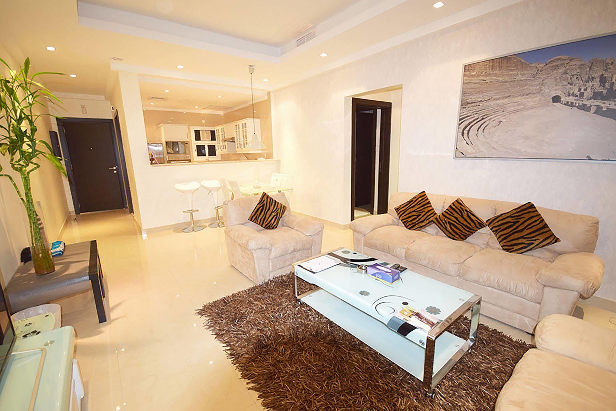 Leaders Plaza Apartments Koweït Extérieur photo