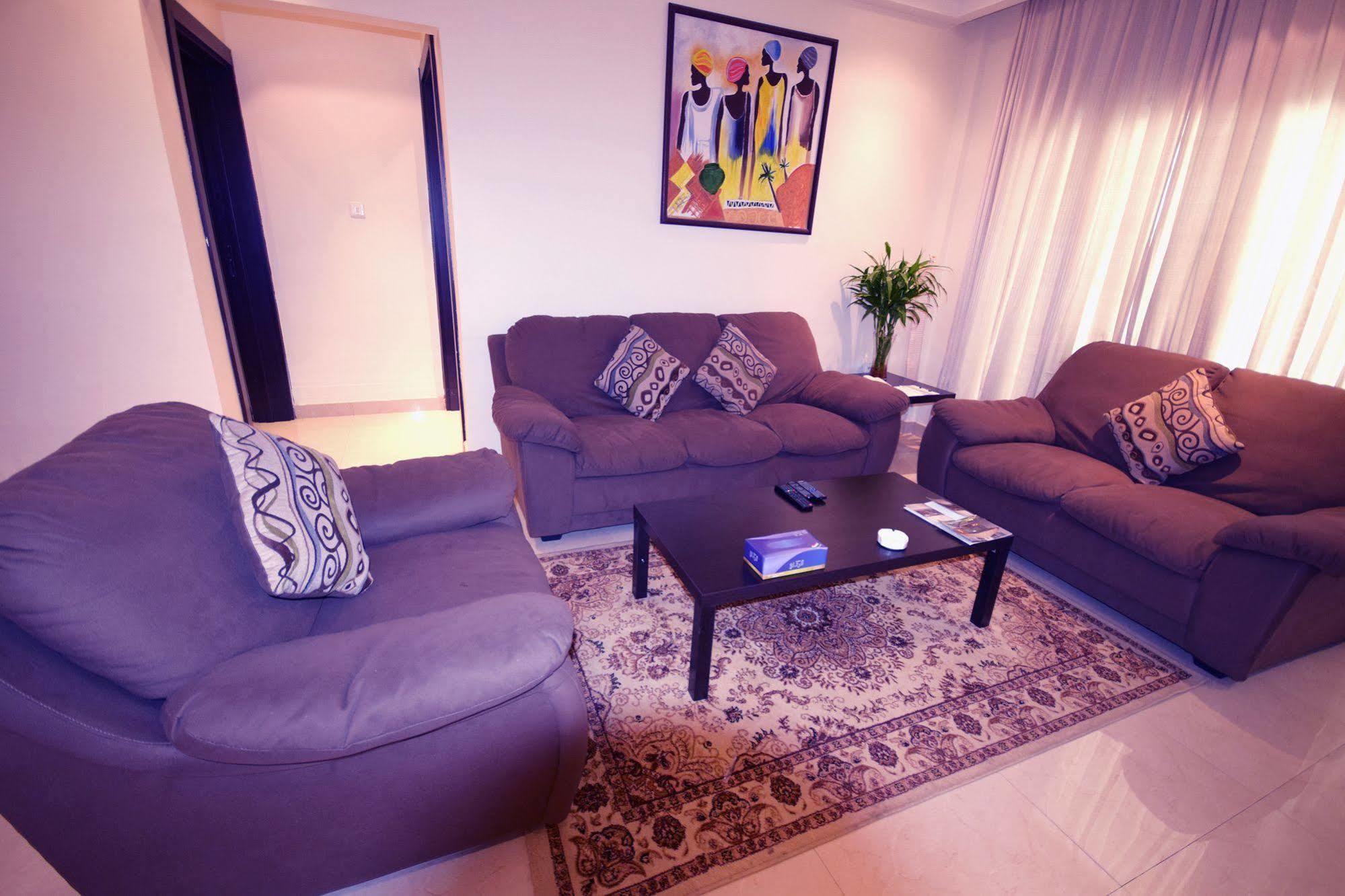 Leaders Plaza Apartments Koweït Extérieur photo