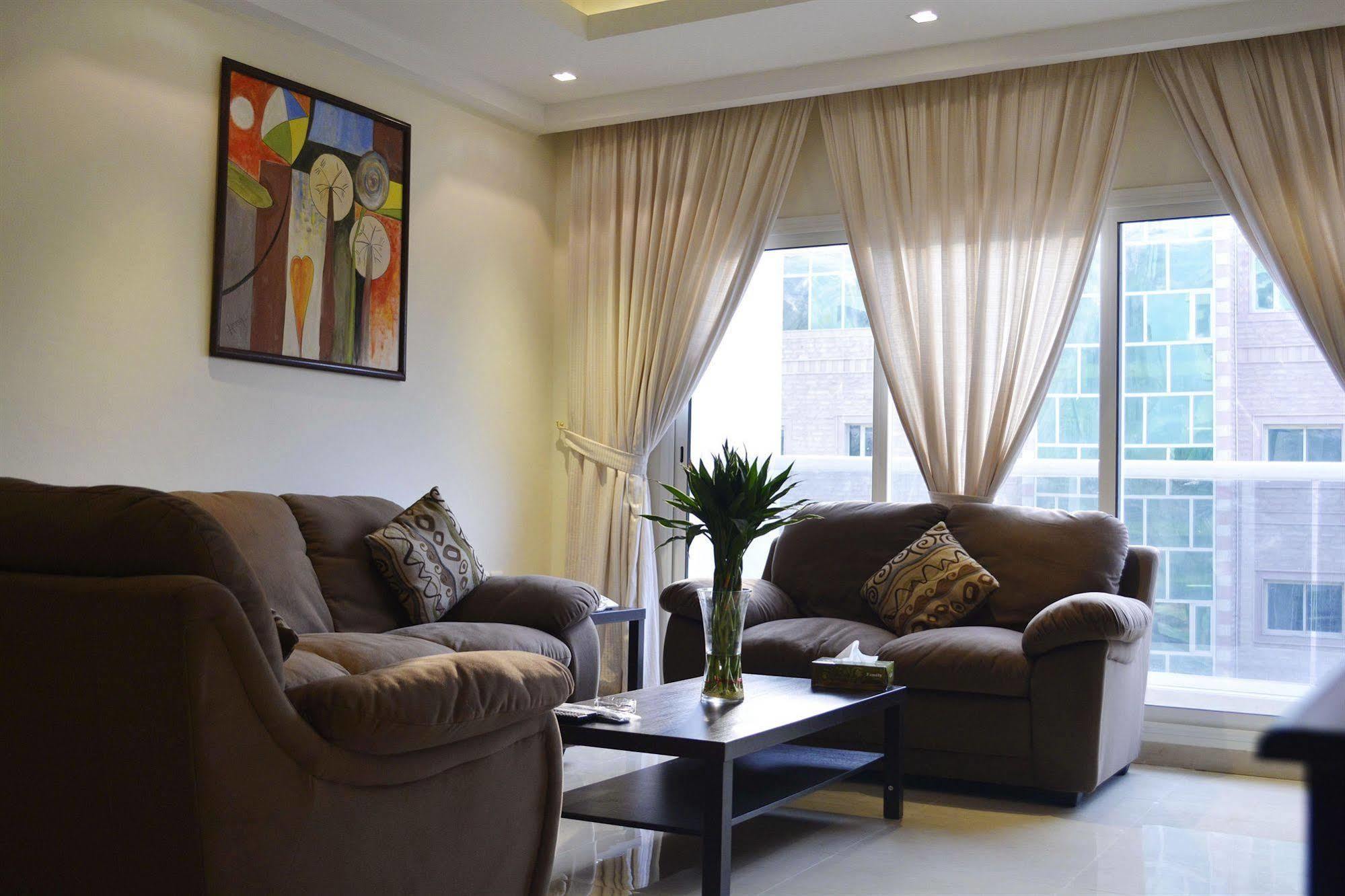 Leaders Plaza Apartments Koweït Extérieur photo