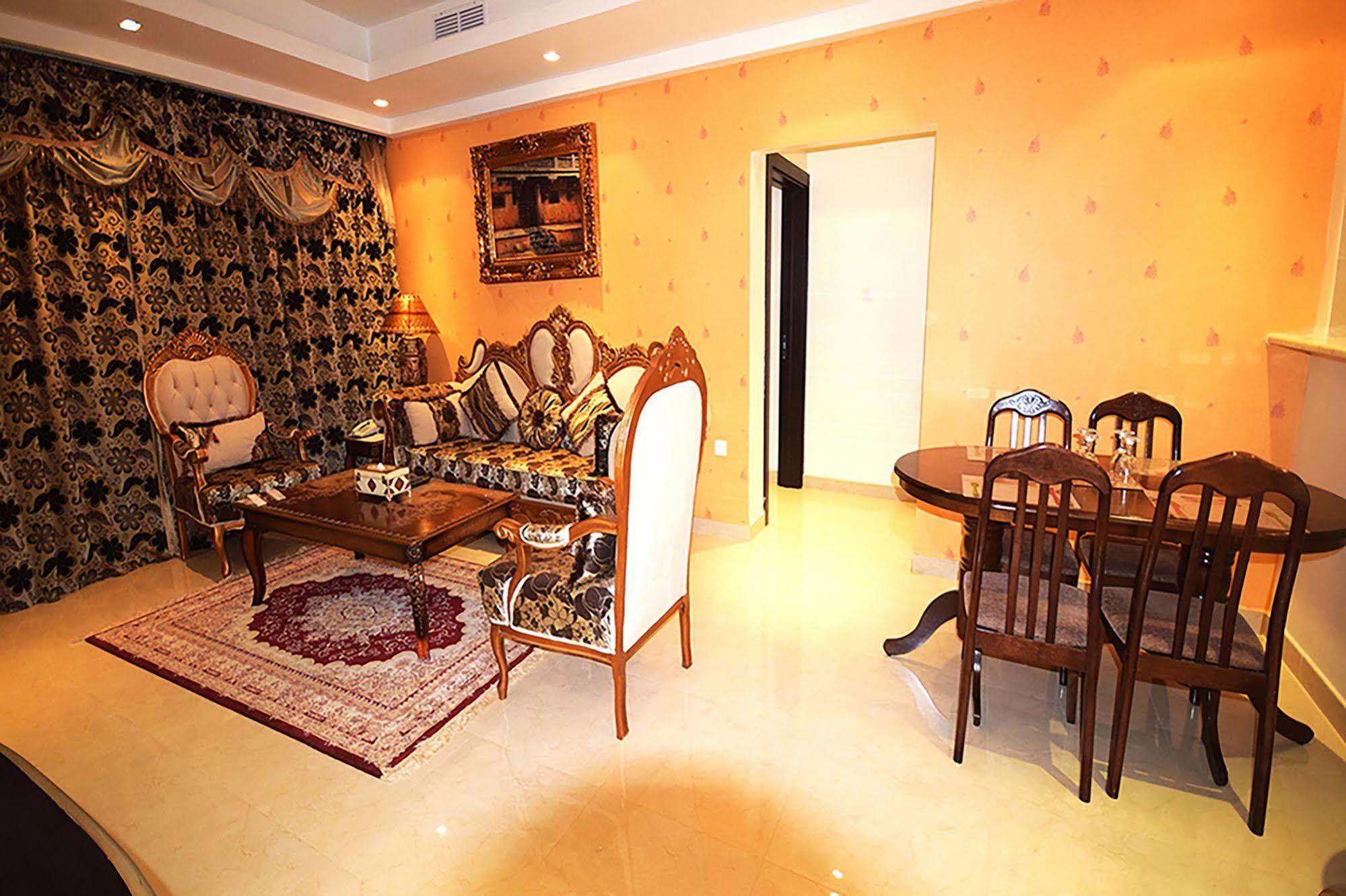 Leaders Plaza Apartments Koweït Extérieur photo